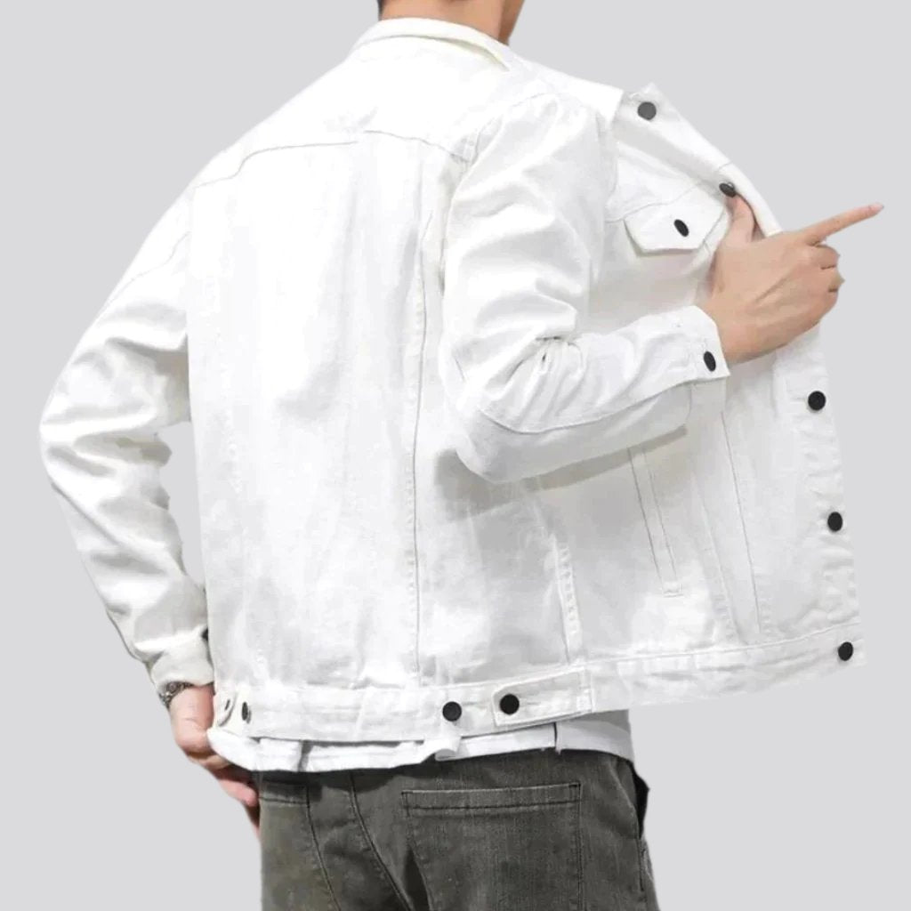 Chaqueta vaquera informal y entallada para hombre