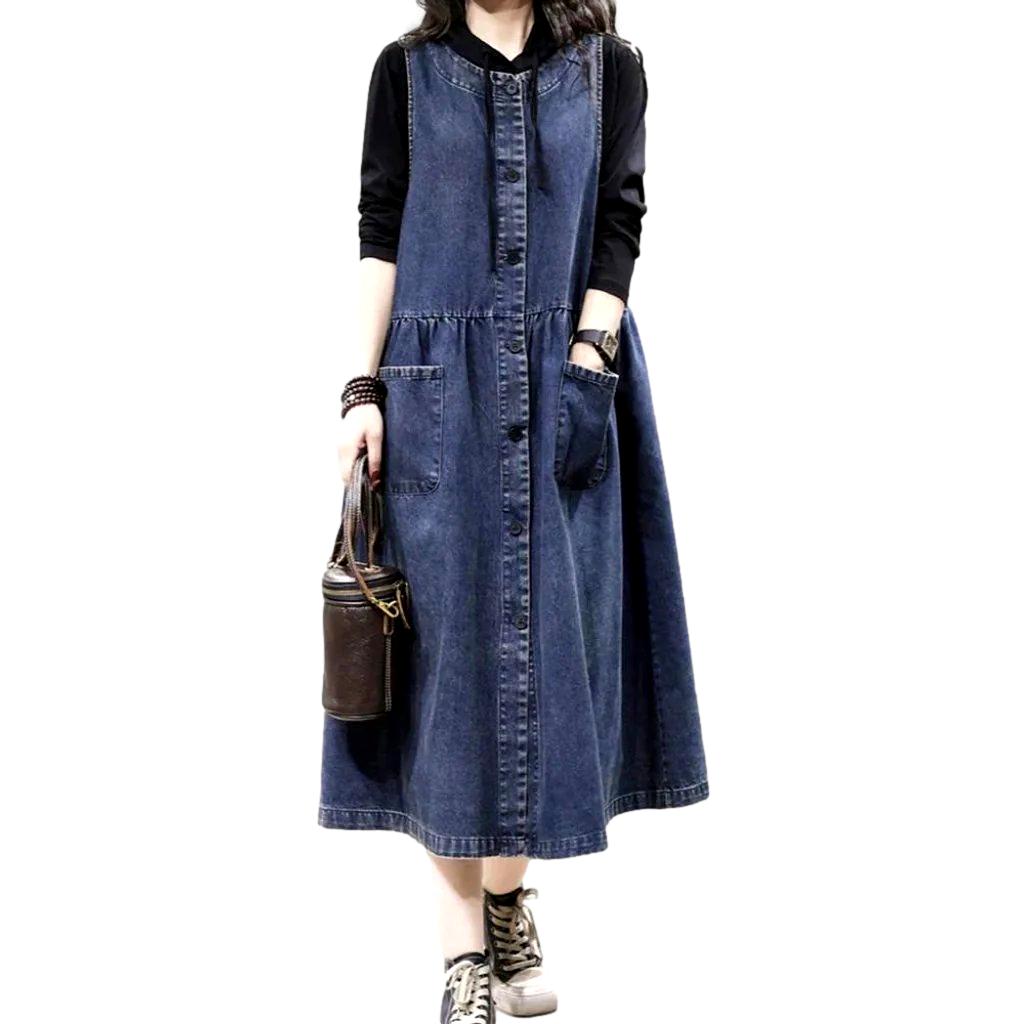 Sleeveless buttoned long denim dress