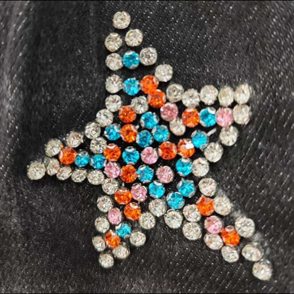 Shorts vaqueros con estrellas de diamantes de imitación de colores