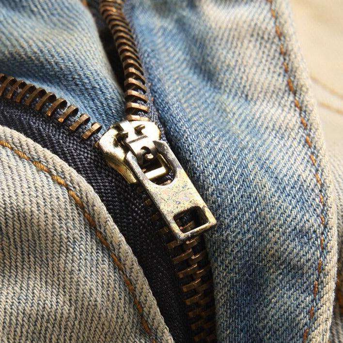 Distressed men jeans with zippers