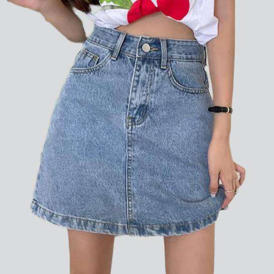 Light wash casual denim skirt