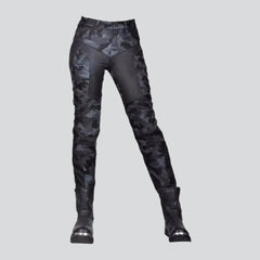 Schlanke Biker-Jeanshose für Damen