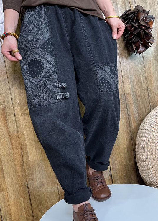 Pantalones vaqueros con apliques de parche de botón negro estilo