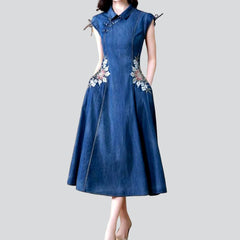 Waistline embroidery denim dress