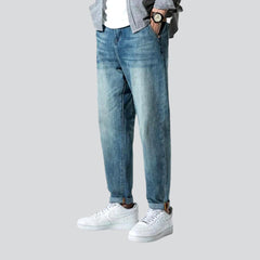 Herren Baggy Jeans mit Schnurrbart