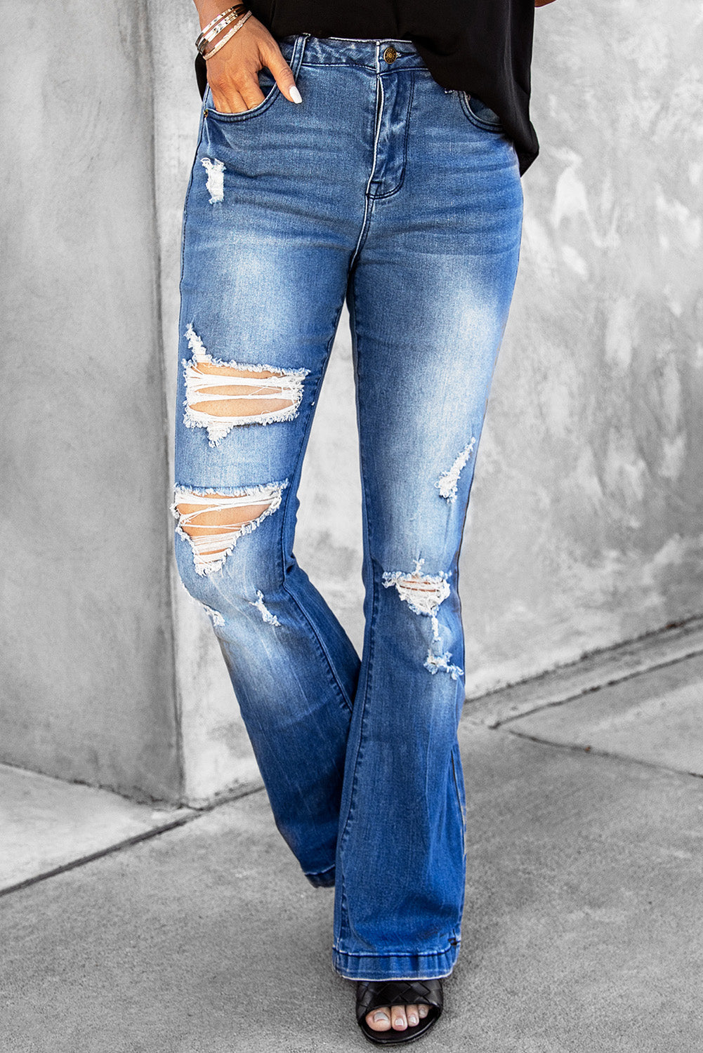 Baeful – Distressed-Jeans mit Schlag und Taschen