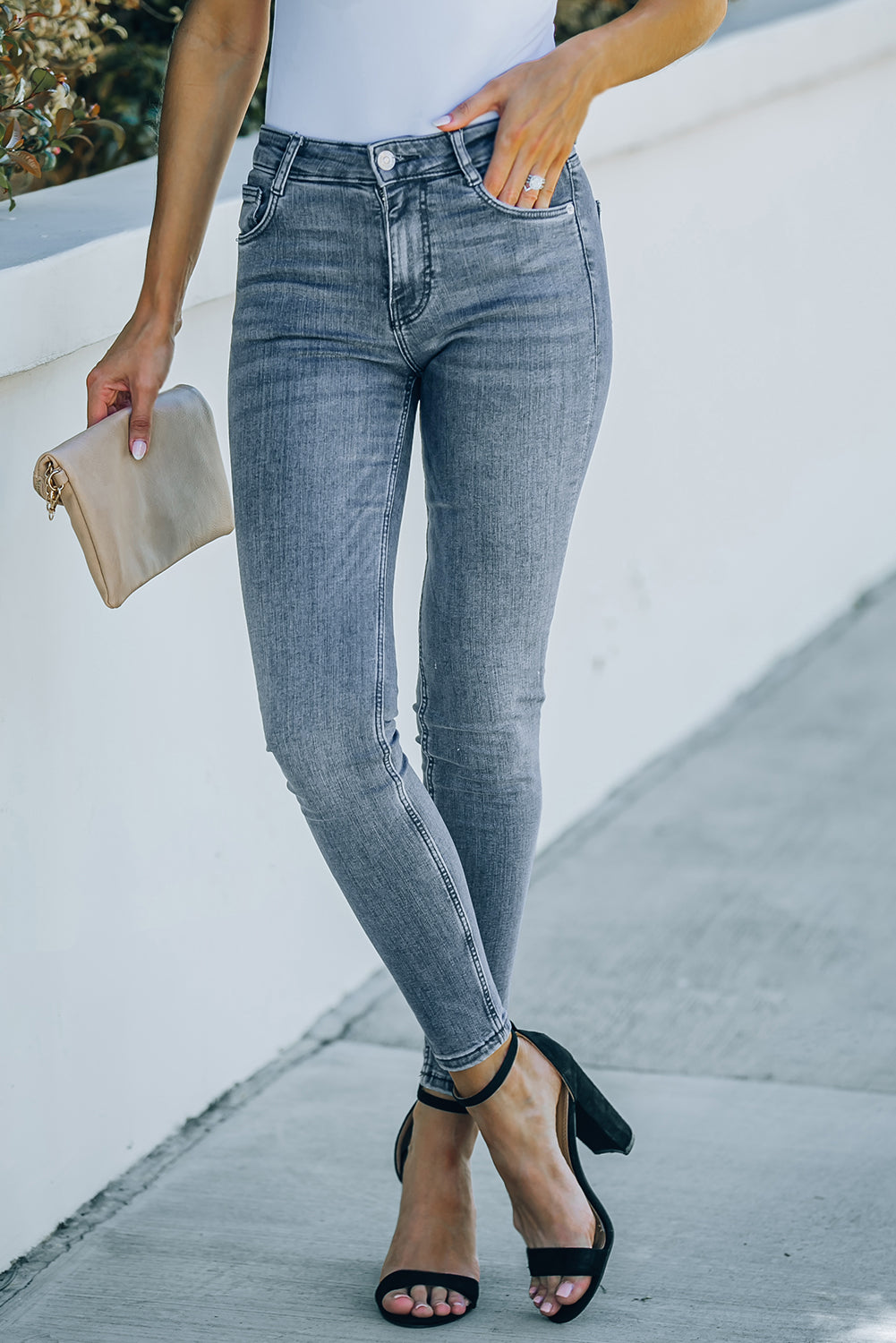 Knöchellange Skinny Jeans mit Taschen