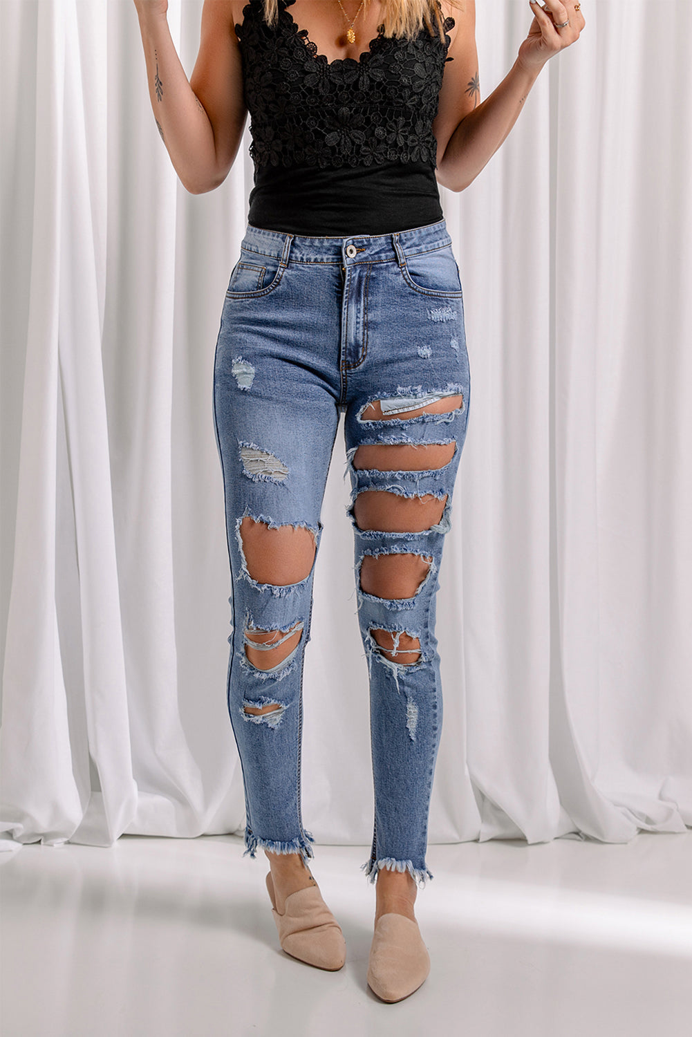 Baeful Distressed Raw Hem Skinny Jeans