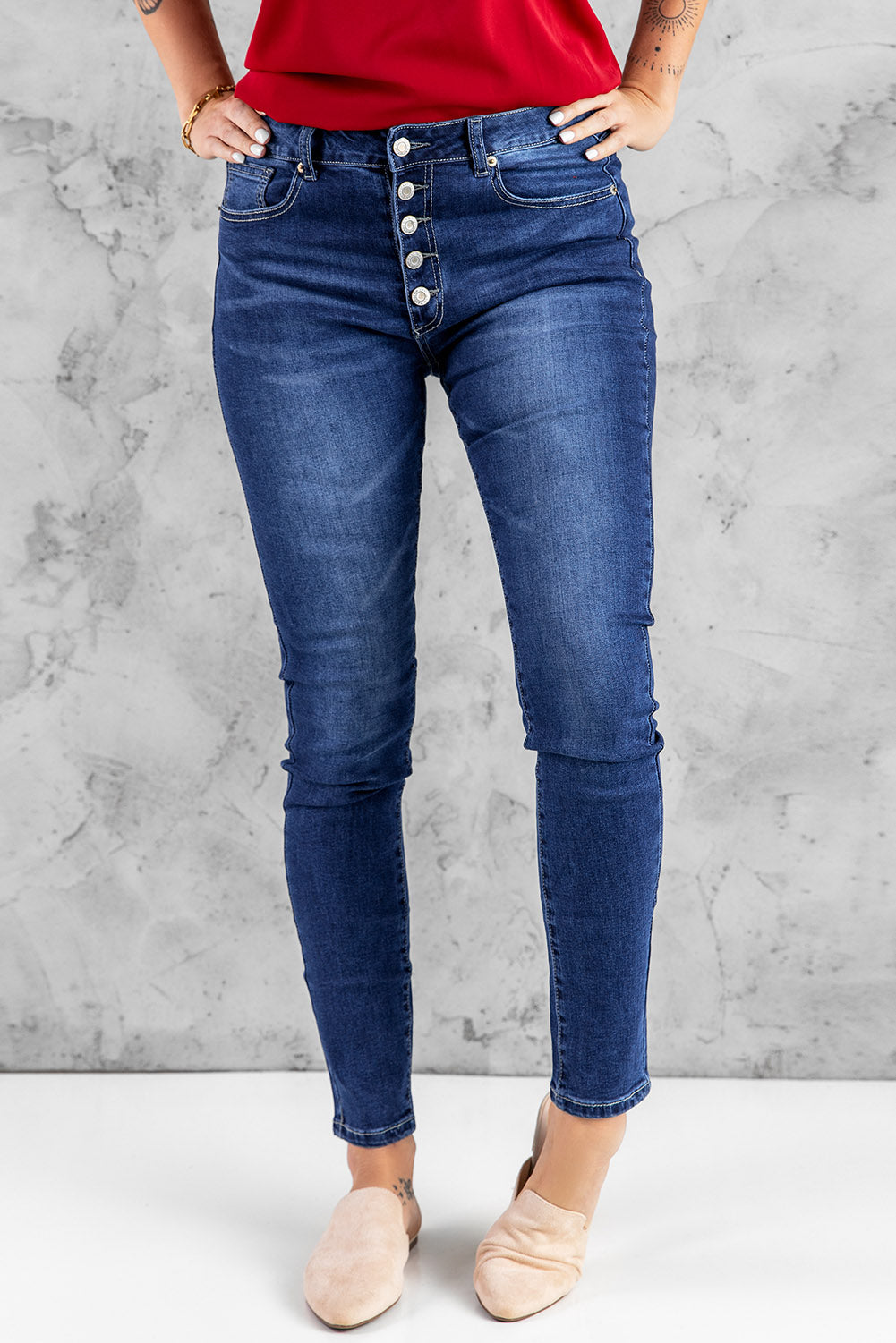 Baeful „What You Want“-Jeans mit Knopfleiste und Tasche