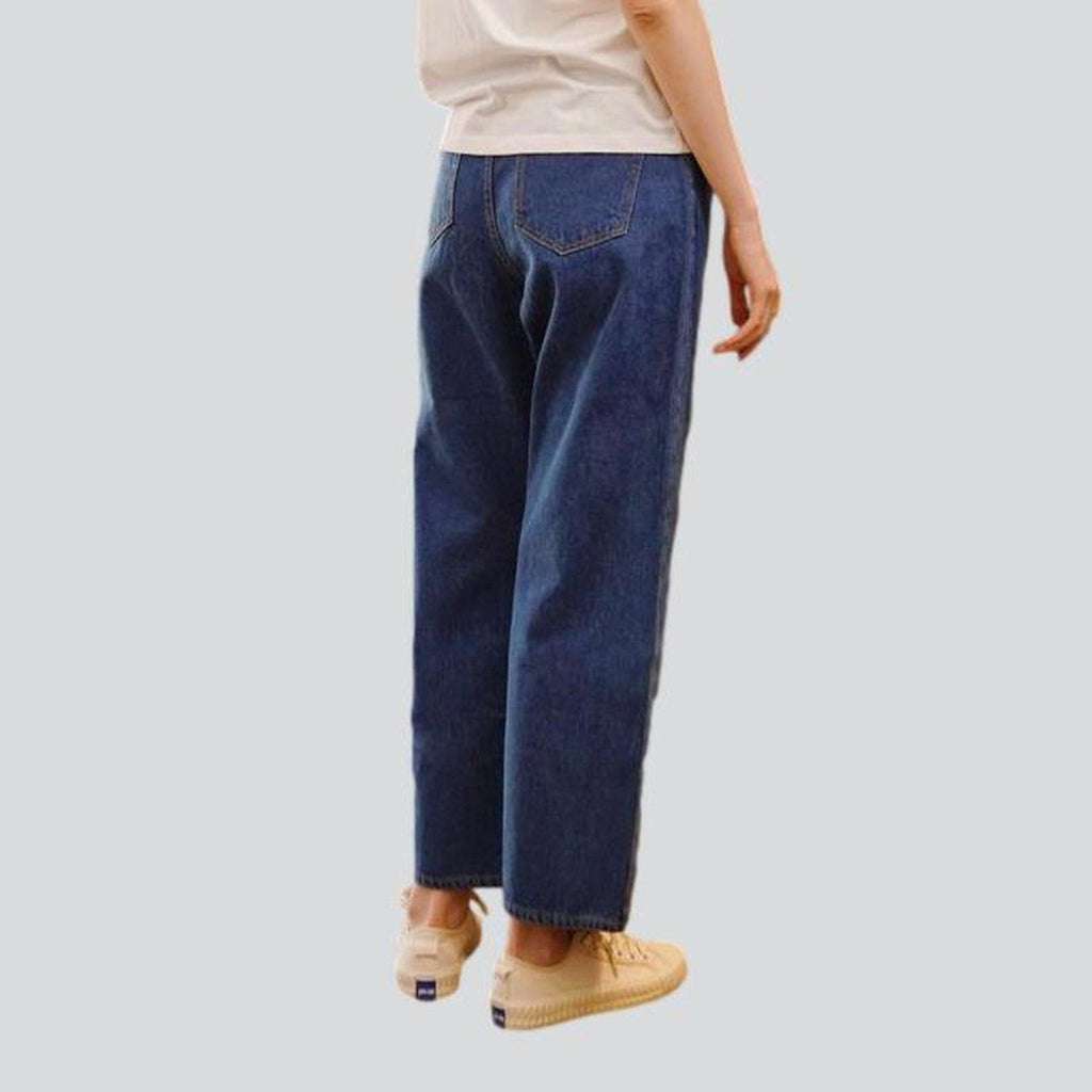 High-quality baggy jeans