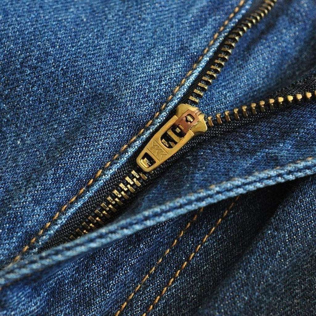 High-quality baggy jeans