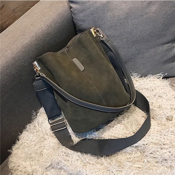 Treasure Chest Vintage Bucket Bag