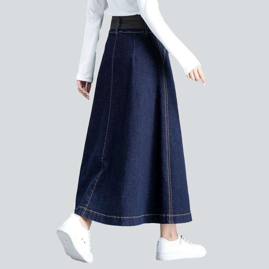 Long skirt with big buttons