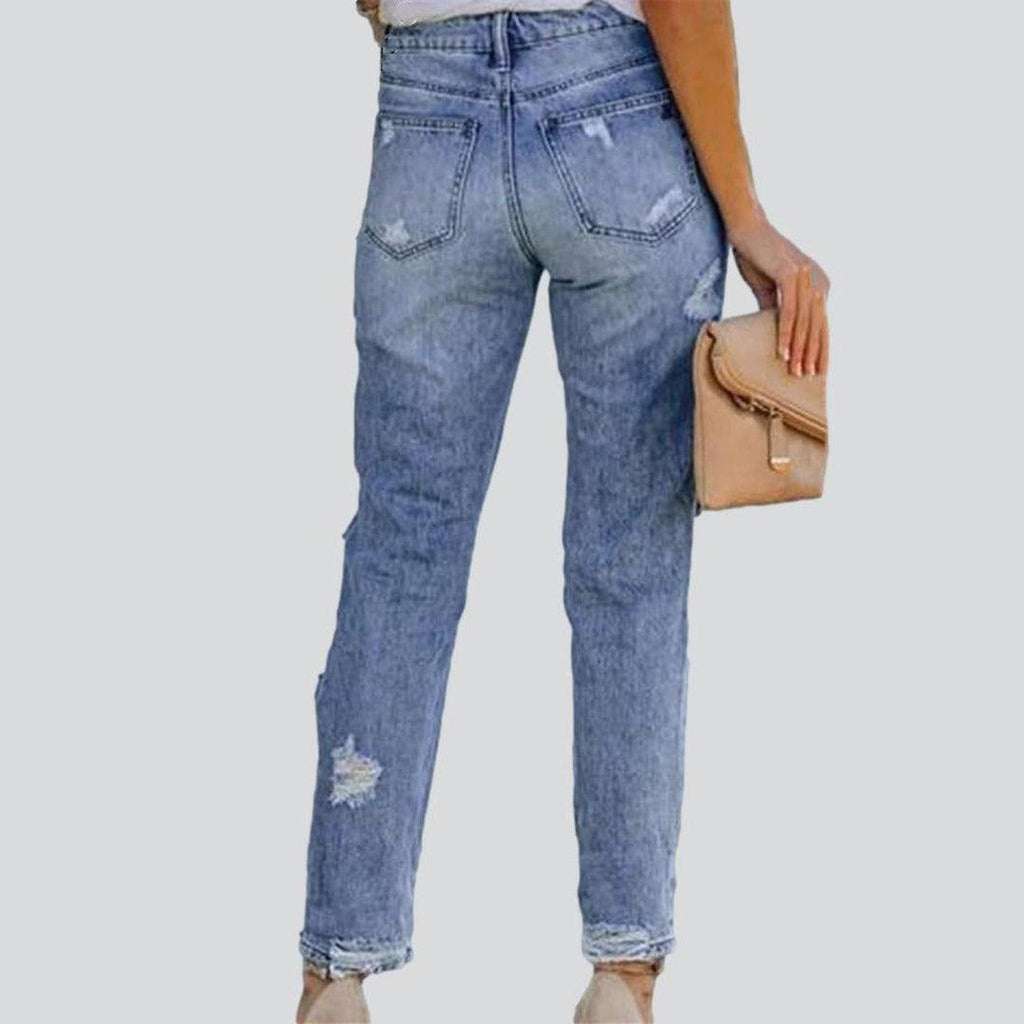 Distressed women slim fit jeans