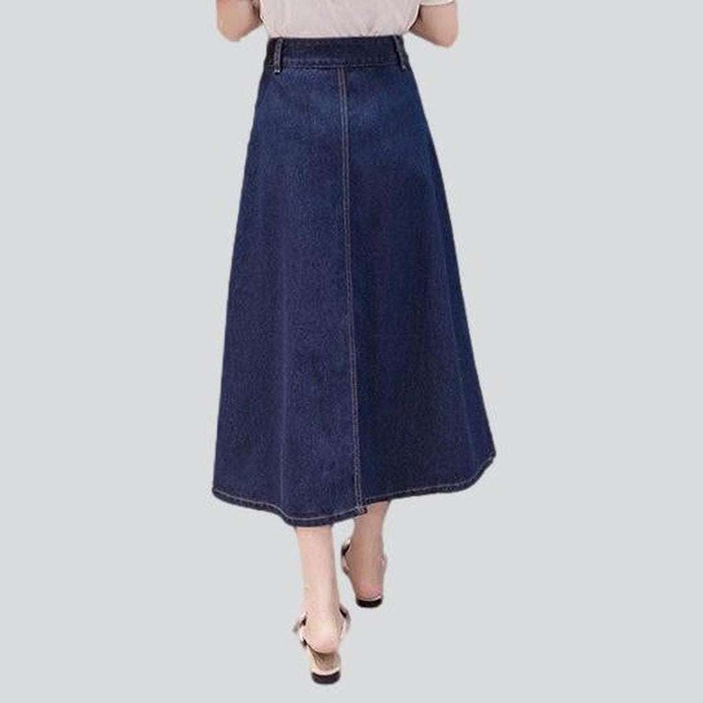 Long women skirt with buttons