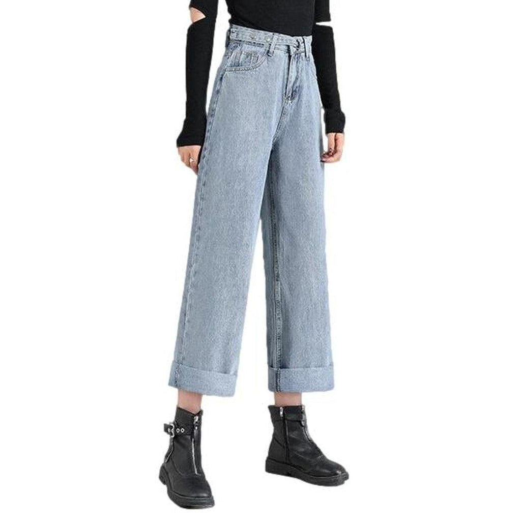 Short women baggy jeans