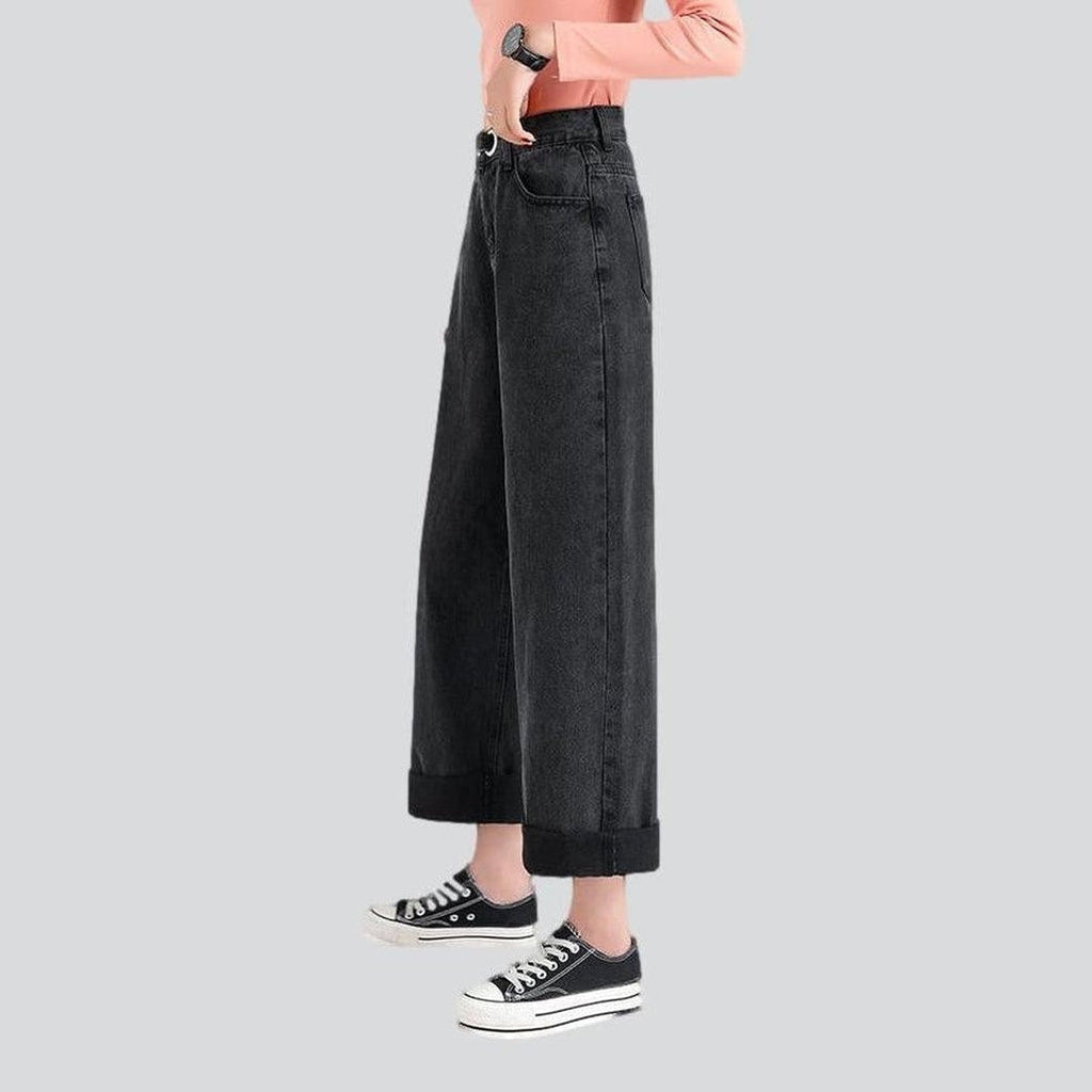 Short women baggy jeans