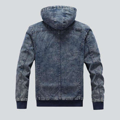 Gebleichte Herren-Jeansjacke mit Kapuze